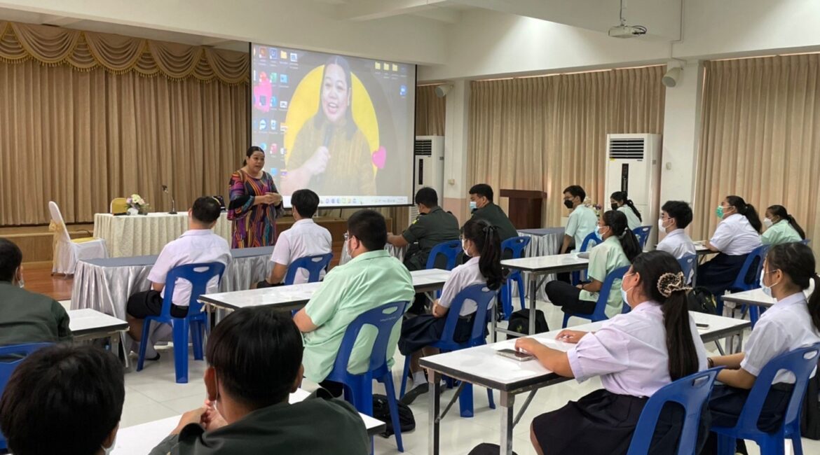 กิจกรรม “เตรียมความพร้อมสู่รั้วมหาวิทยาลัย และจิตวิทยาการให้คำปรึกษาเบื้องต้น”